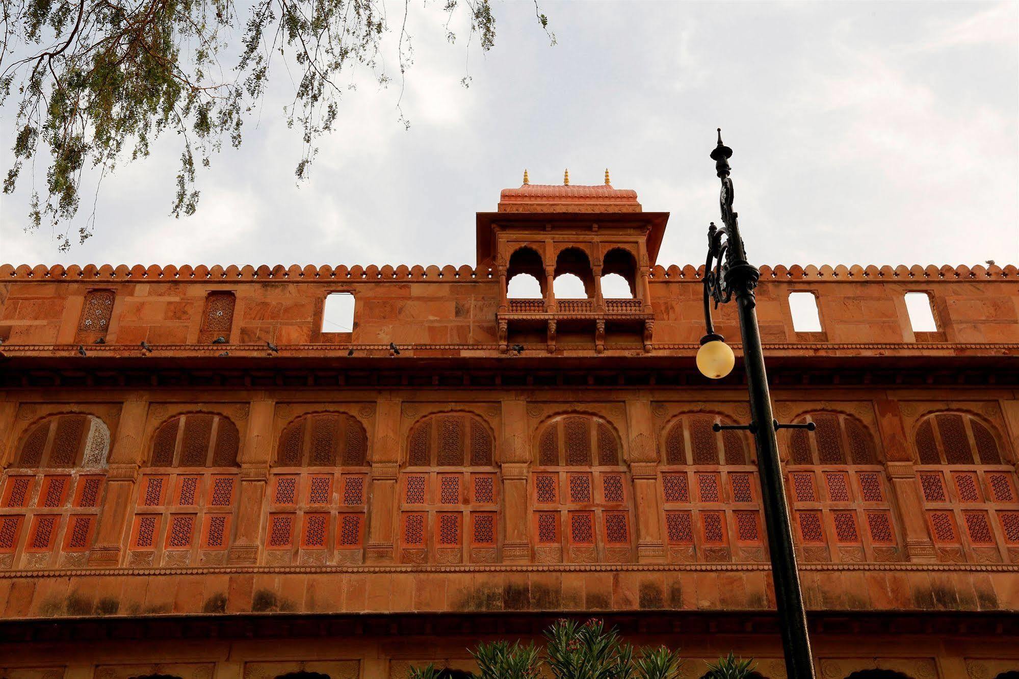 The Lallgarh Palace A Heritage Hotel Bikaner Exterior foto
