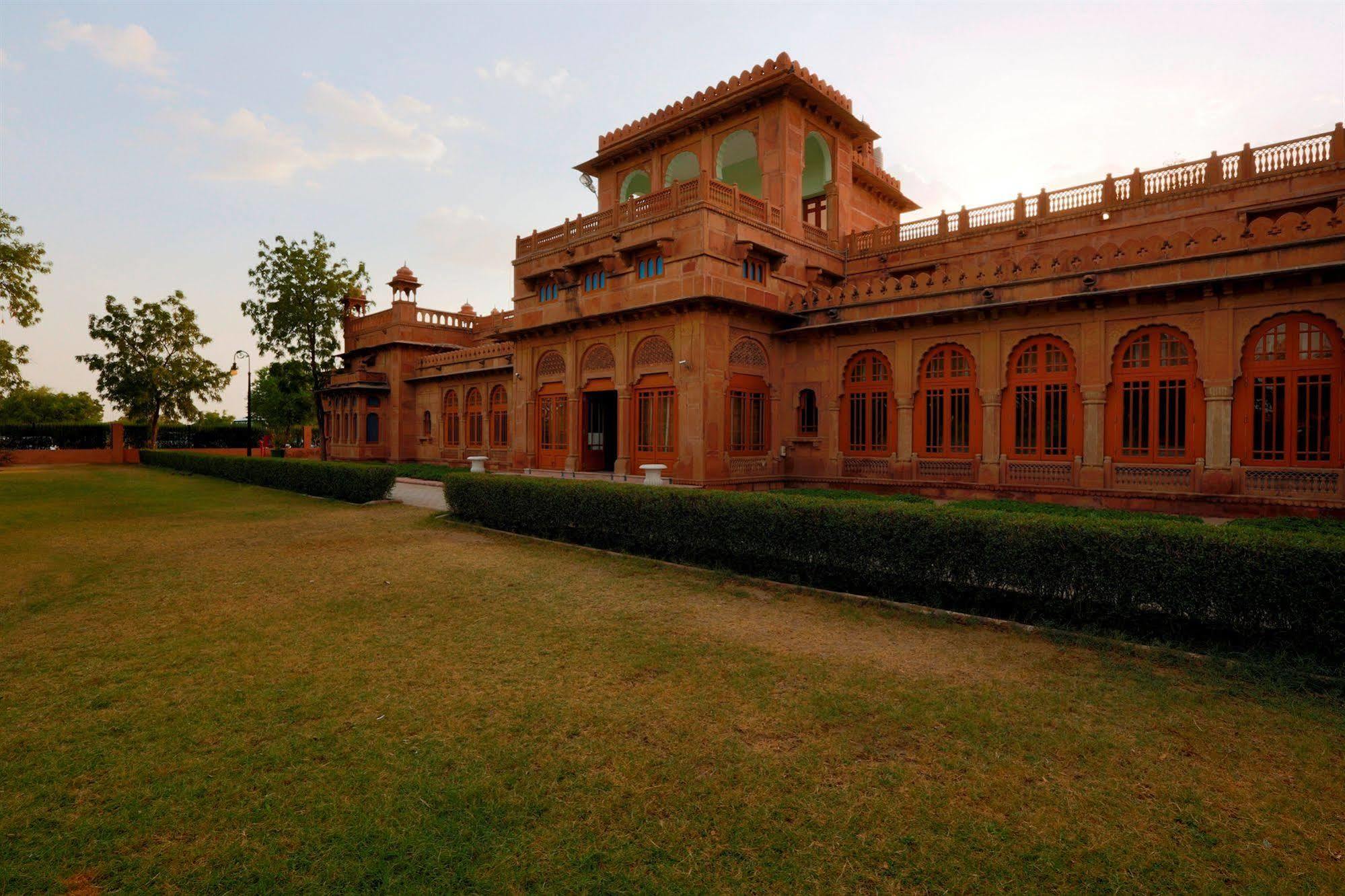 The Lallgarh Palace A Heritage Hotel Bikaner Exterior foto